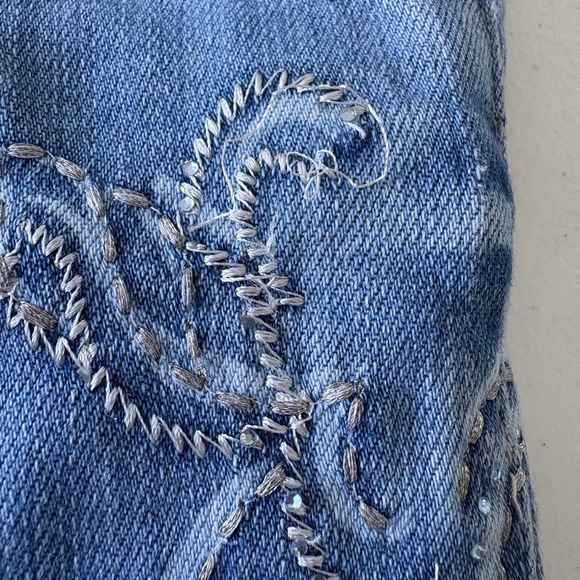 WHBM Girlfriend Denim Jeans Size 6 Rhinestones Light Wash Distressed Western - Picture 6 of 16